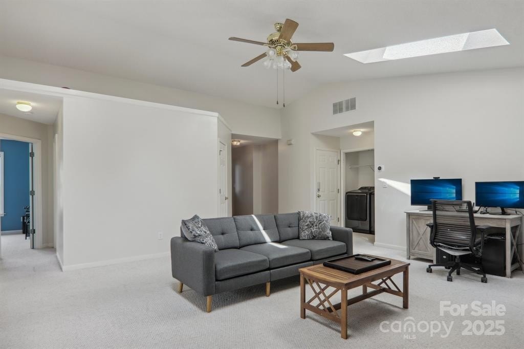 120 Hawks Nest Dr photo 11