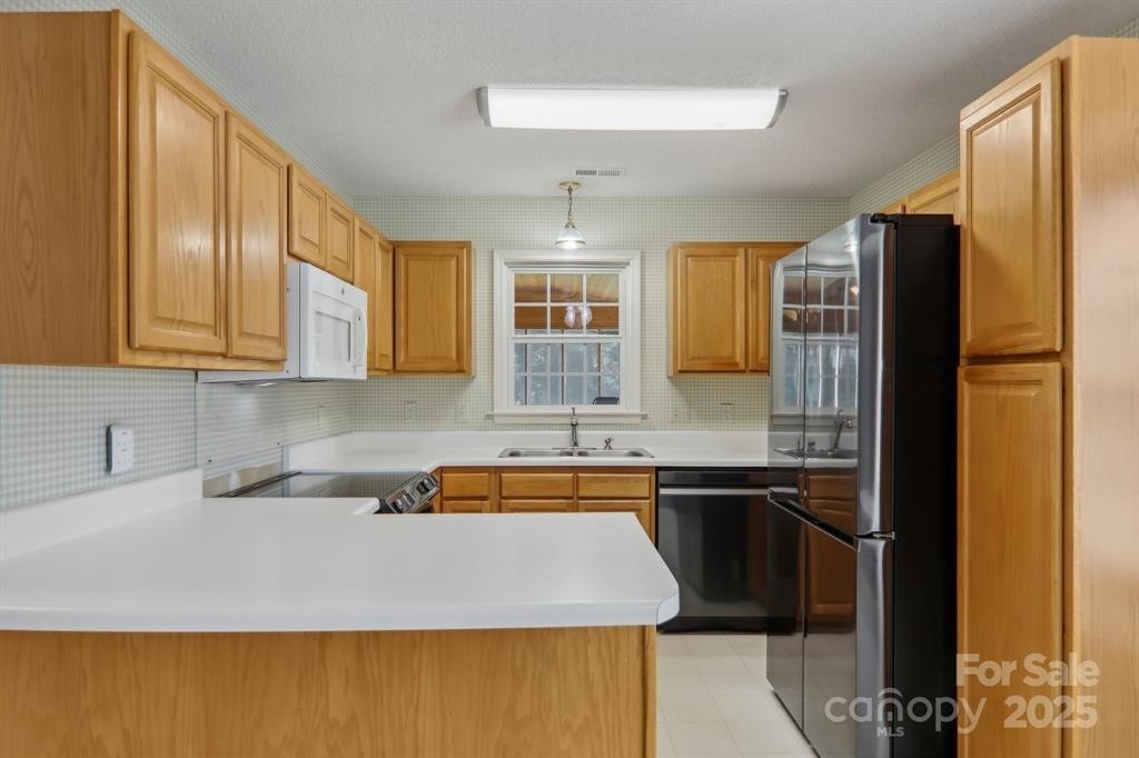 120 Hawks Nest Dr photo 13