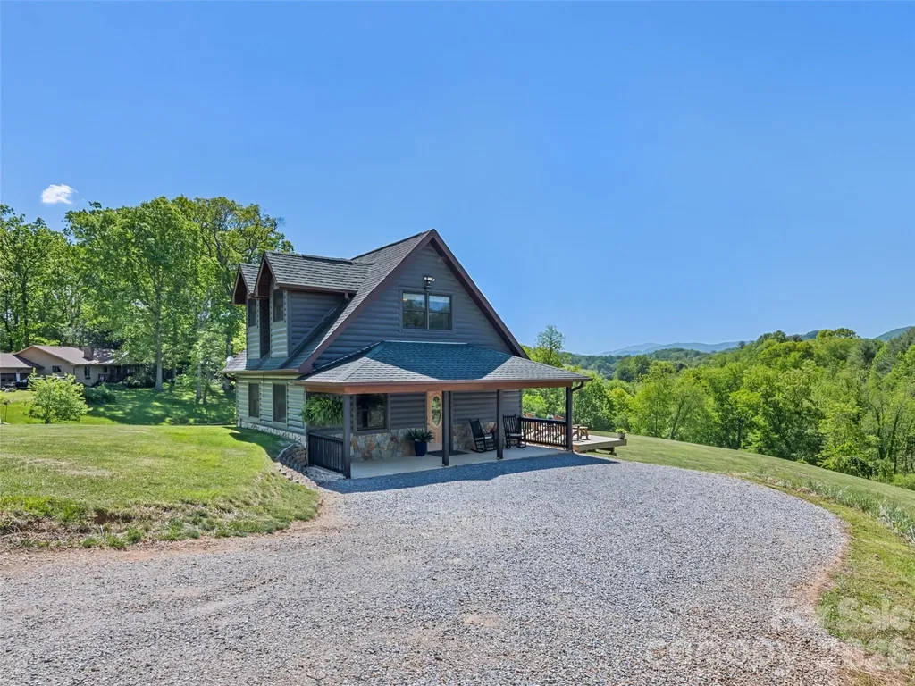 317 Kelly Springs Rd, Waynesville NC